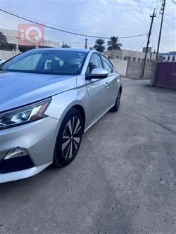 نيسان ألتيما